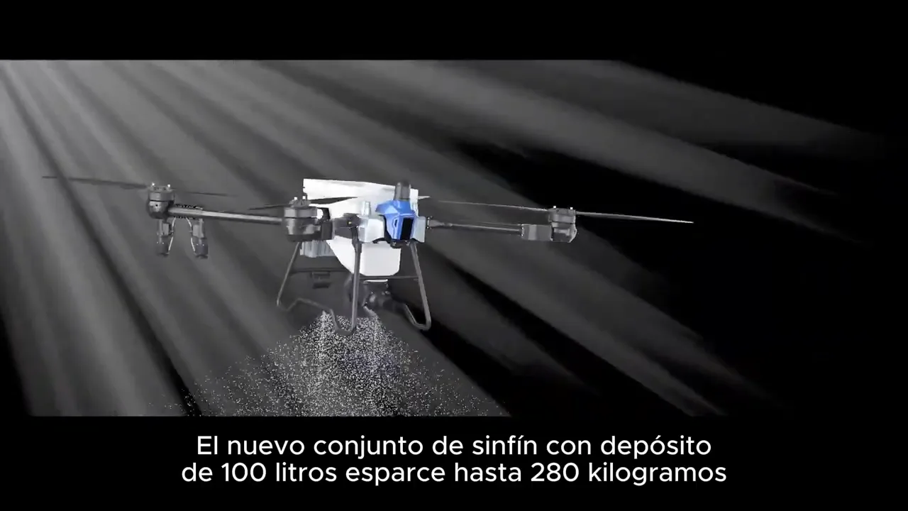 EAVision J150 realizando un trabajo de esparcido agrícola