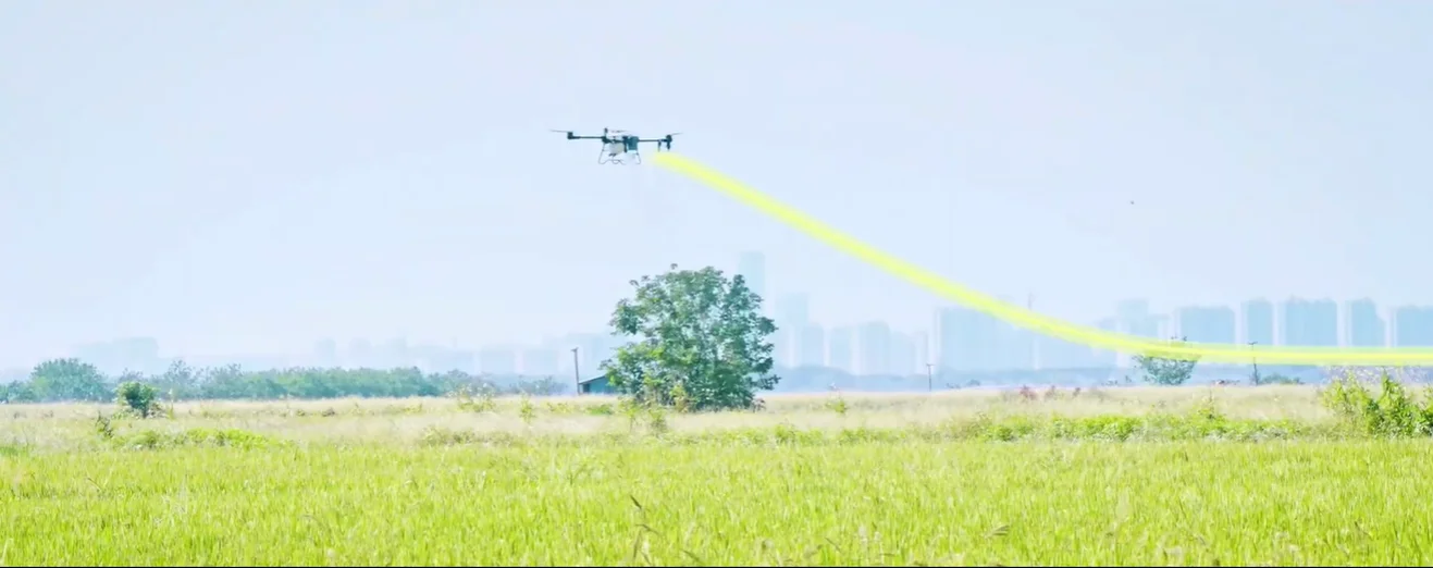 Trayectoria de seguimiento de terreno del EAVision J150 sobre cultivo irregular
